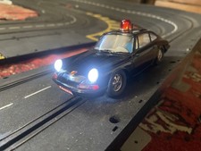 Carrera Universal , Slotcar 1:32 , Porsche 911 sc mit org. BlinklichLicht !