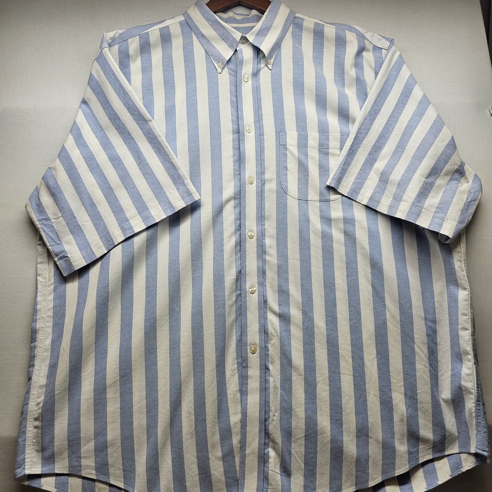 Brooks Brothers Mens XX Short Sleeve Madison 1818 Oxford Big Stripe Friday Shirt thumbnail 2