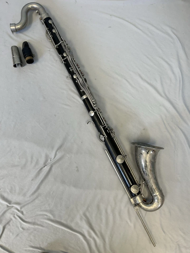 CLARINETE BAJO MADERA LEBLANC PARIS + BOQUILLA SELMER PARIS + ESTUCHE Foto 2 de 4