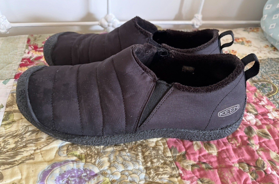 Slip On Uomo Keen Howser II Taglia 11 5 Nero Passeggio Interno Esterno Ottimo