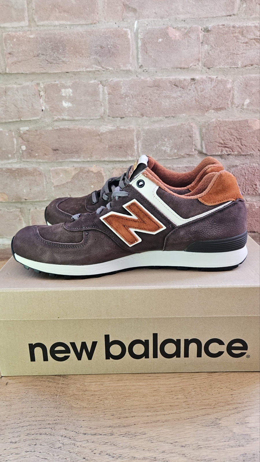 New Balance “English breakfast tea” UK 9 RARE with tags and box. image 3