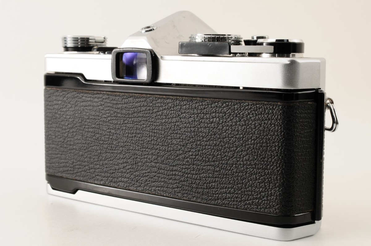 フィルムカメラ Olympus OM-1 Silver 35mm SLR FilmCamera OM-1 | SLR 35mm film camera | Cameras | History of Olympus