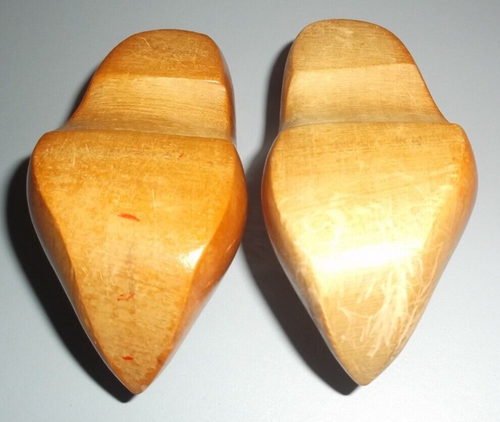 Pair Of Small Vintage Ornamental Souvenir Wooden Dutch Clogs - Windmill Design - Picture 8 of 9