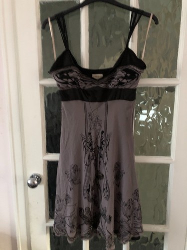 ladies dress KAREN MILLEN black & grey diamonte dtl knee length 100%silk size 12