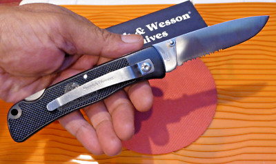 Smith and Wesson Knives Folder Lockback SW510-NIB!!