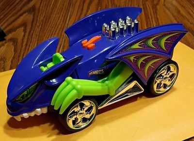 Hot Wheels Extreme Action Vampyra Vampire Bat Car Toy 2016 Lights Sounds WORKS