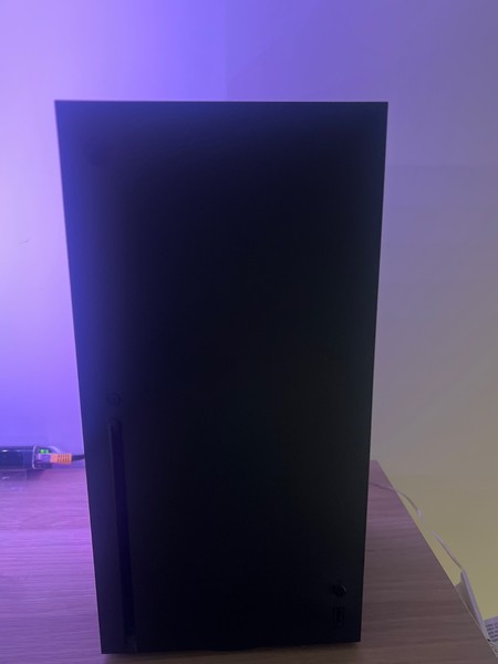 Microsoft Xbox Series X 1TB Console - Negro