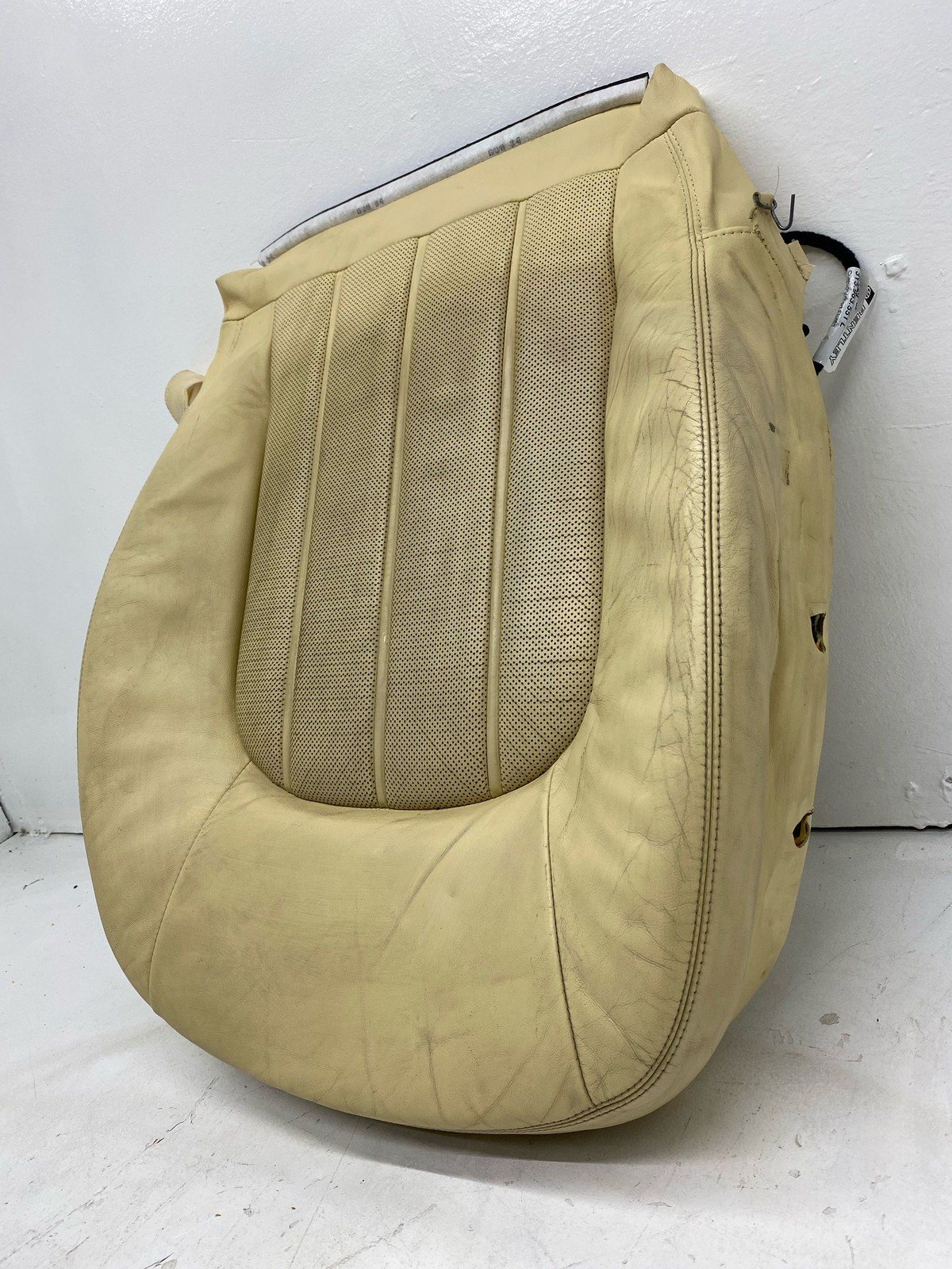 2010-2020 BENTLEY MULSANNE FRONT LEFT LOWER SEAT CUSHION BEIGE LEATHER *WEAR*