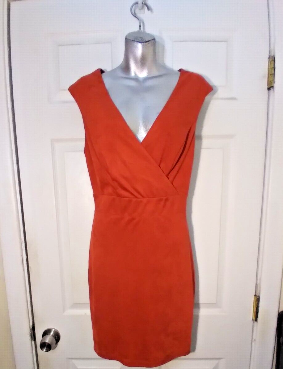Bebe Soft Faux Suede Fitted Dress Zipper Above Knee Size 4 EUC