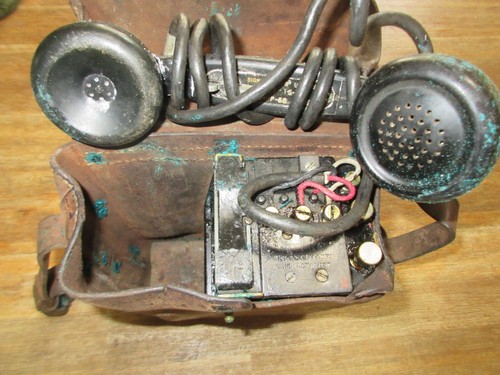 Original from Depot US Army Fieldphone Telephone Signal Corp Phone Pioneer WWII  - Picture 1 of 6