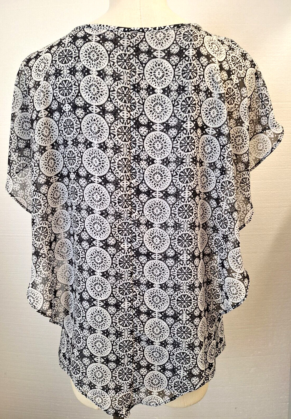 Notation Woman's Size Large Black/White Pullover … - image 4