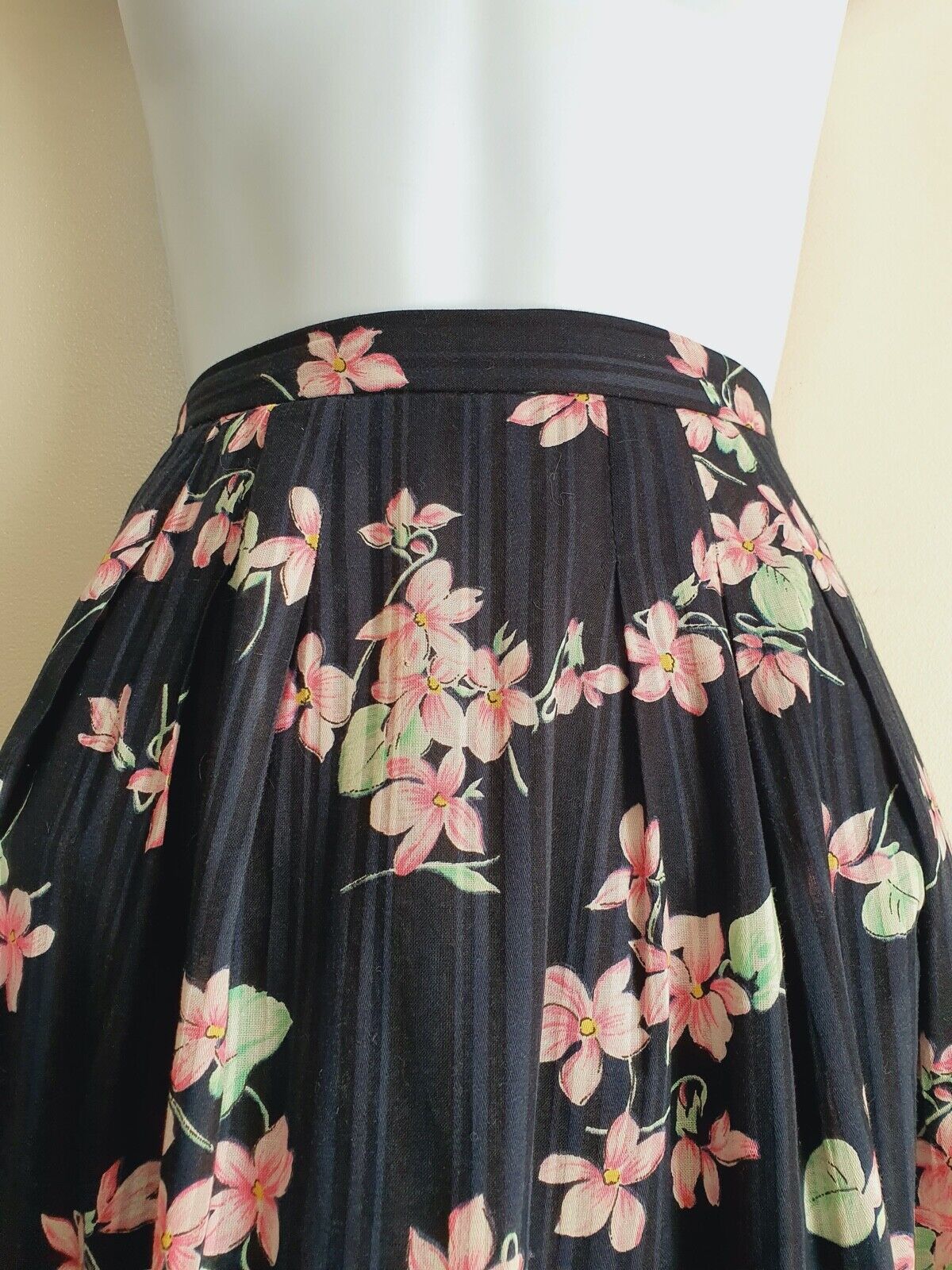 Vintage Skirt Navy Blue Pink Floral Midi Boho Pea… - image 3