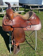 Used/vintage 15" TexTan Western roping saddle  US made