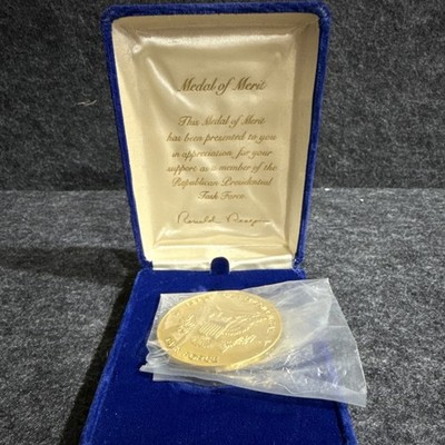 Ronald Reagan Medal of Merit Republican Task Force Commemorative Coin Boxed