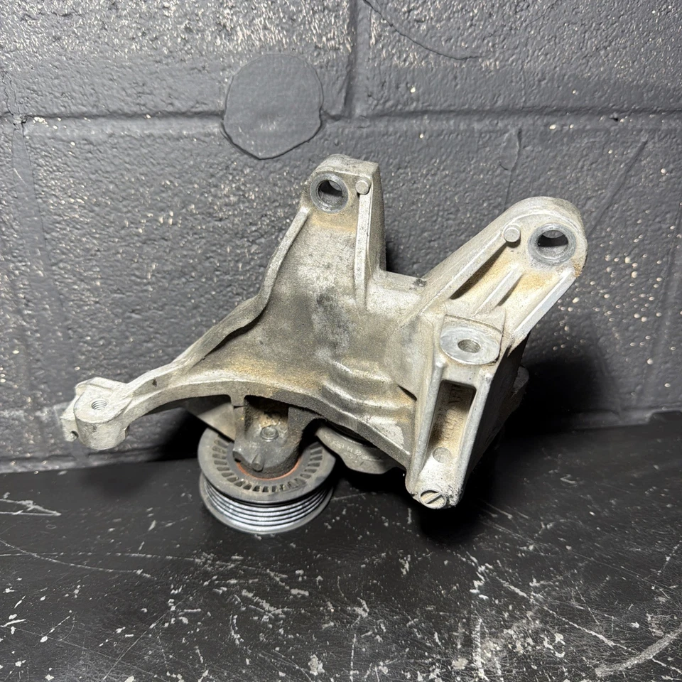 Subaru BRZ FR-S 86 FA20 2013-2016 tensor de correa con soporte OEM Foto 3 de 3