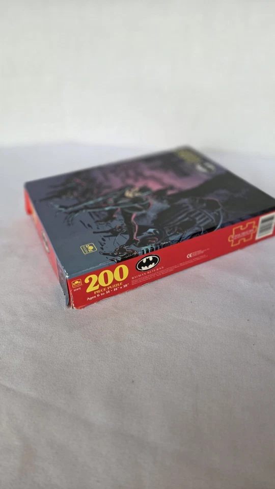 Batman Returns 1992 DC Toy  Puzzle Catwoman 200 Piece Puzzle - Image 2 of 4