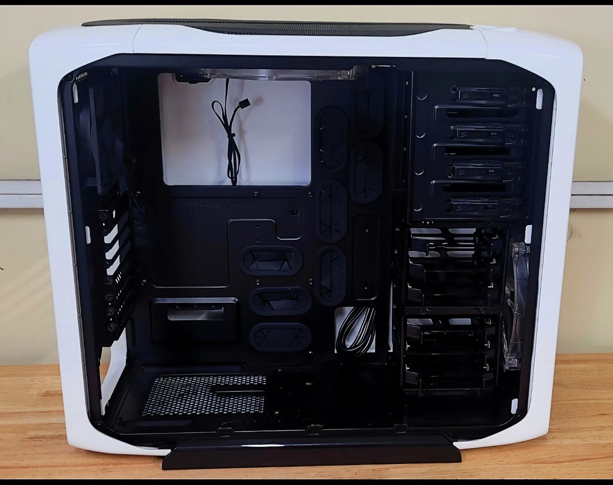 Corsair 600T Special Edition White Graphite Series Mid-Tower ATX
