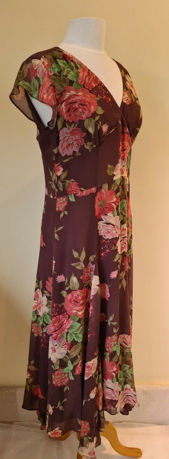 Picture 3 of 12
