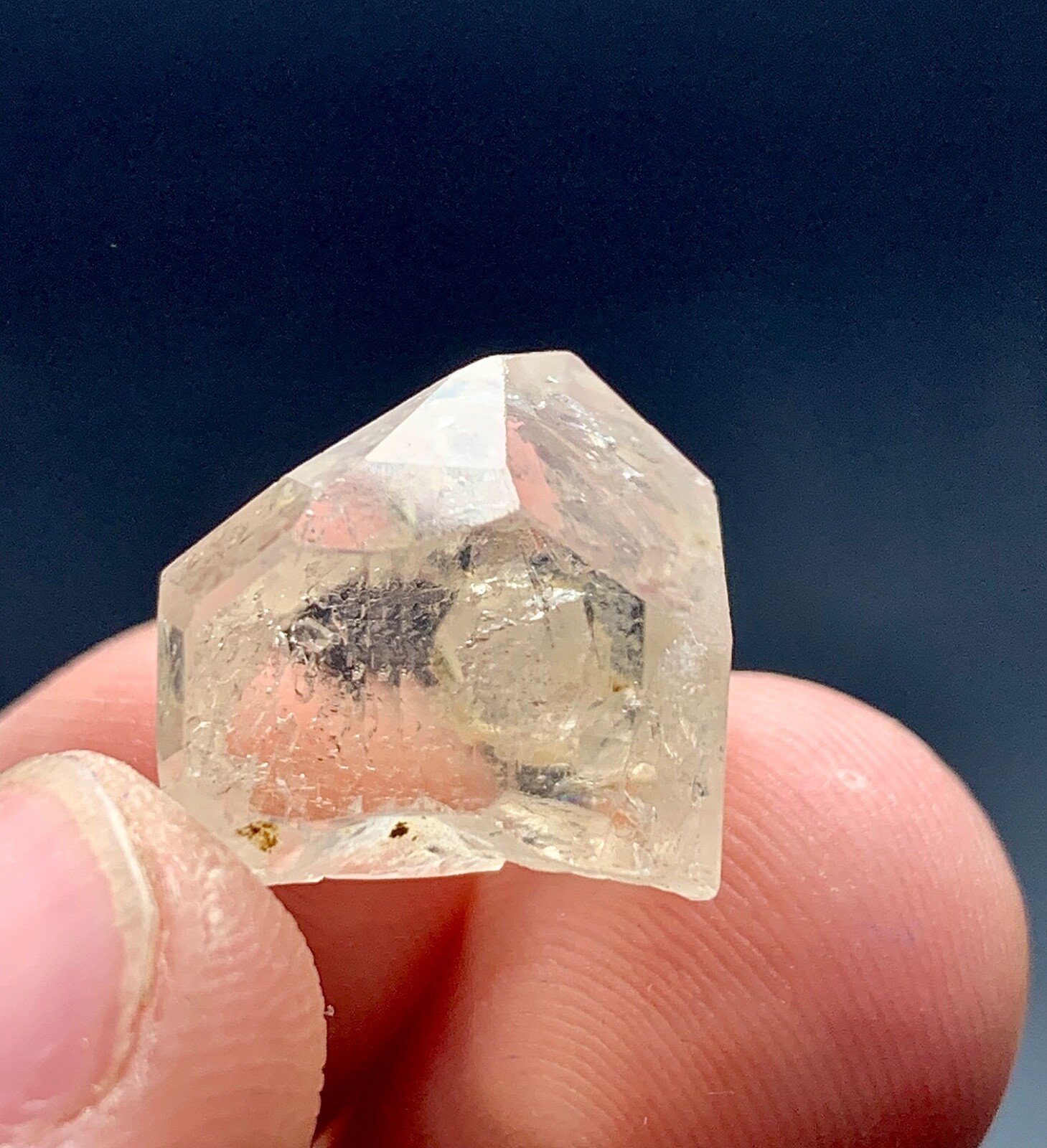25 Carat Natural topaz  crystal specimen from Pakistan
