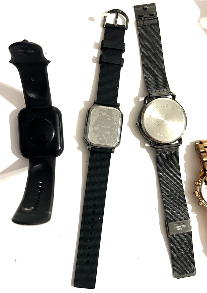 Watch Lot of 8 Mixed Styles Digital Analog Smartwatch Parts or Repair Untested - Image 3 of 4