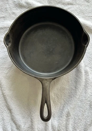 Antique Griswold #8 Small Block Logo Cast Iron Chicken Fryer