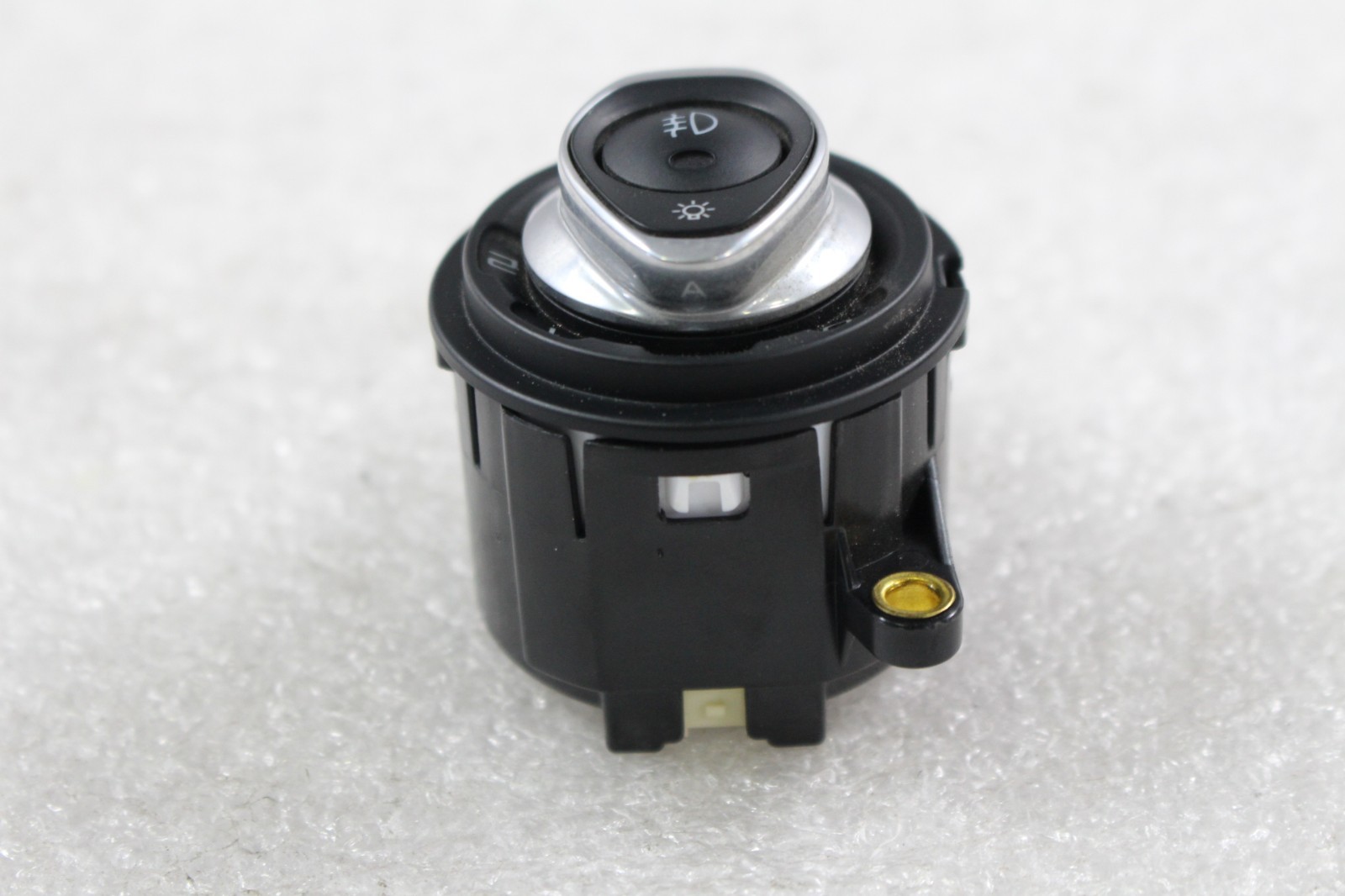 McLaren 570S Spider Headlight switch P/N 13M0831CP