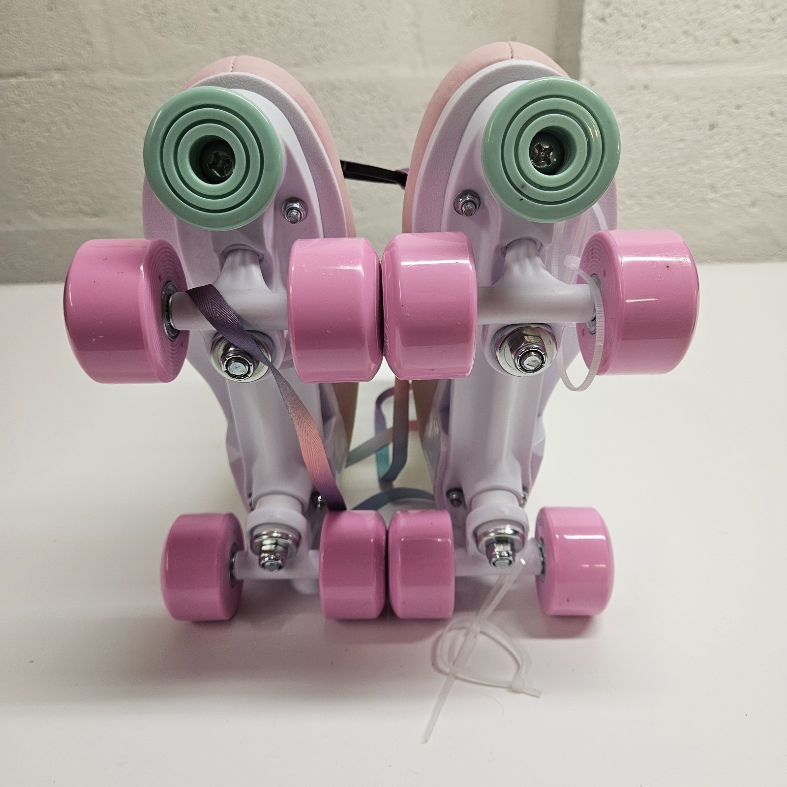 HOTUNA Adjustable Roller Skates UK 2-5 Pastel Rainbow Quad Skates EU 35-38 image 4