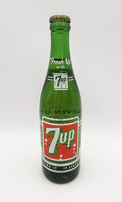 7-Up Vintage Green Glass Beverages Soda Pop Bottle 12 fl. oz. Full Sealed