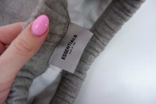 Essentials Fear Of God Kids Sweat Shorts Small Age 6-7 Yrs Oat Grey BRAND NEW - Picture 6 of 11