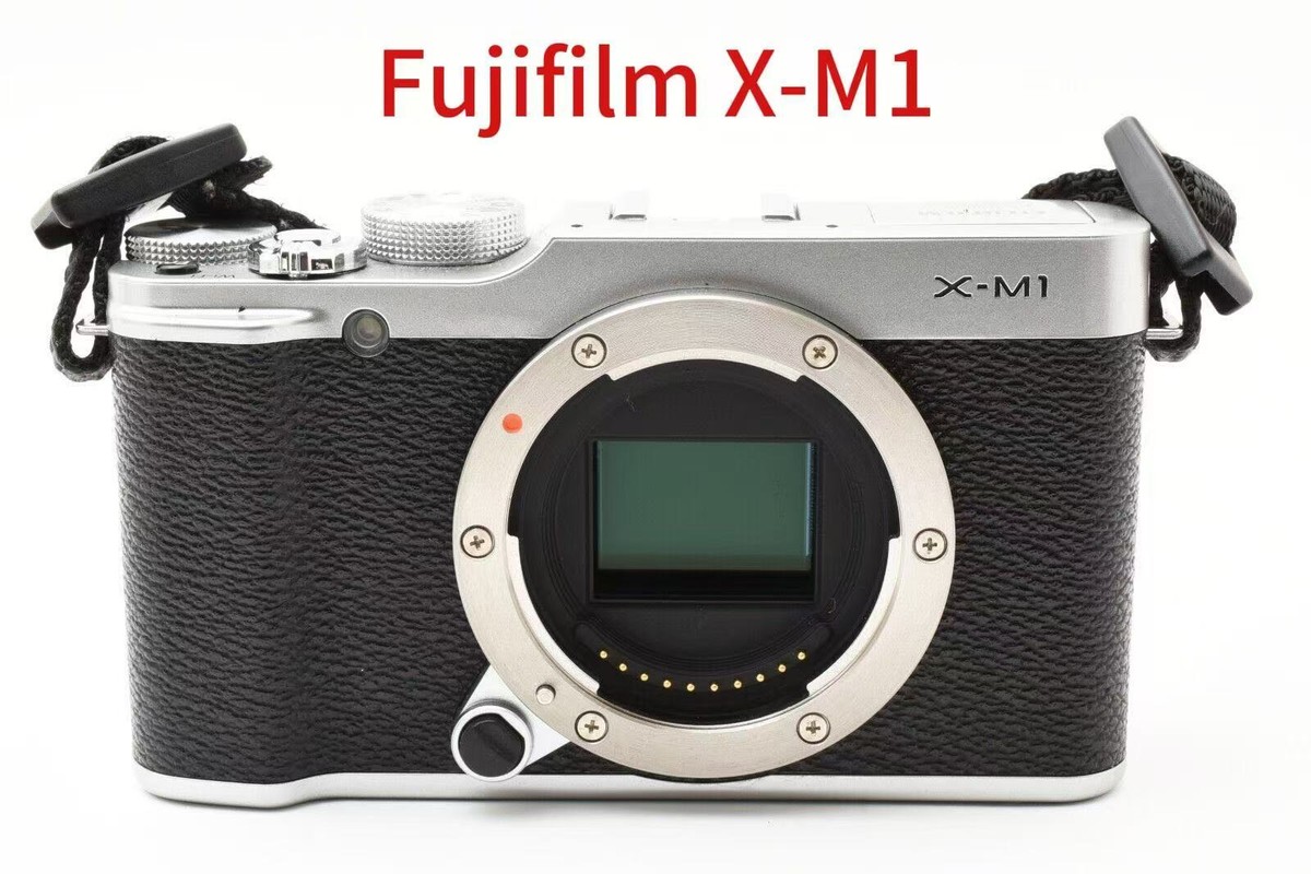 Fujifilm X Series X-M1 16.3MP Digital Camera - Silver (Body Only 