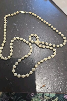 Vinage American Napier Beige Beads Ancient  Necklace MISS #43