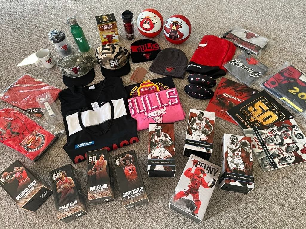 Chicago Bulls NBA - Create your Own Merch Bundle - NEW