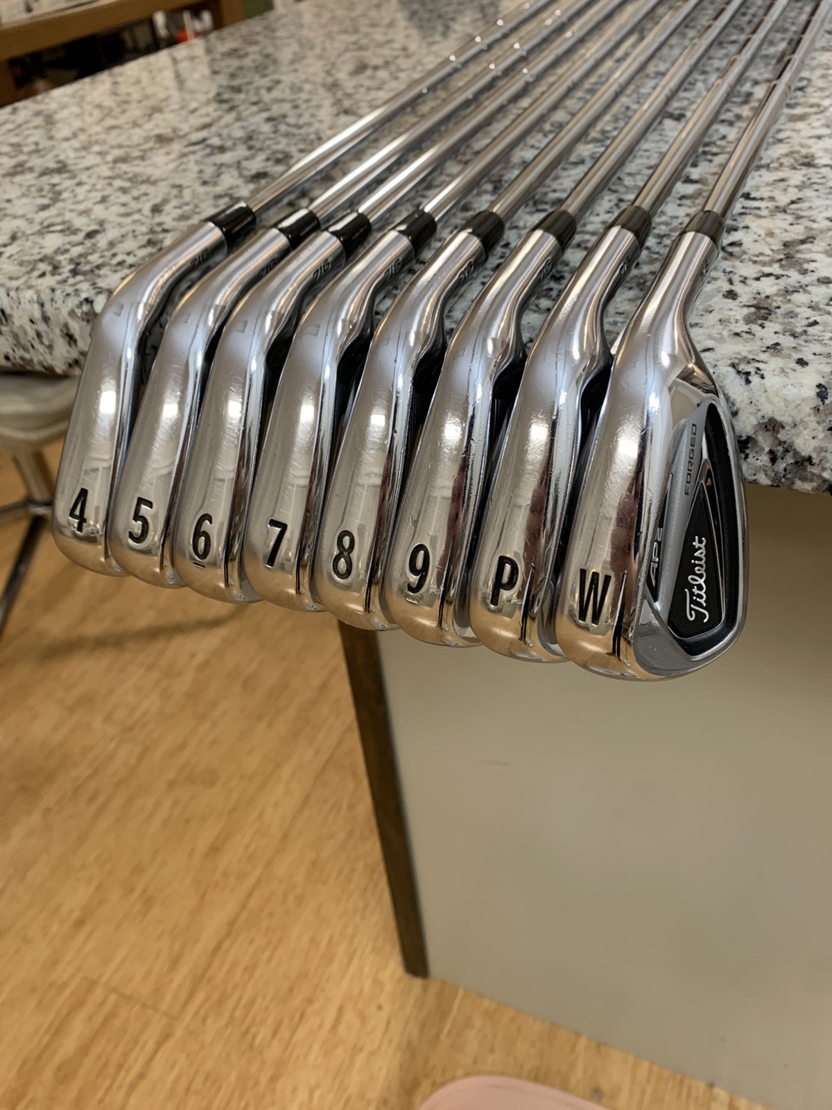 Titleist 716 AP2 Iron Set 4-GW - True Temper Dynamic Gold AMT White S300 STIFF.