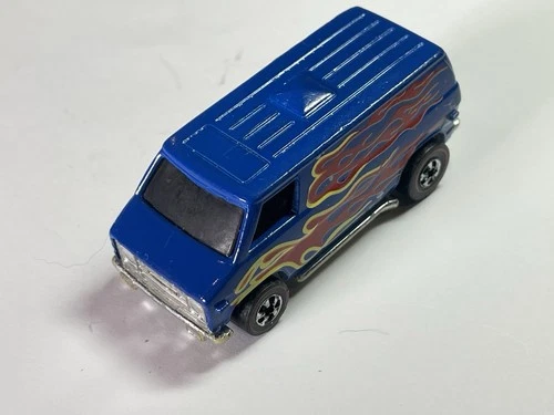 Restored Hot Wheels Redline - 1975 - Super Van - Blue w/Flames Decal