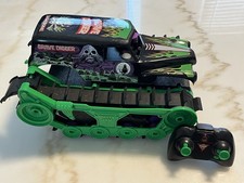 Spin Master Monster Jam Grave Digger Trax All-Terrain Remote Control Outdoor 13