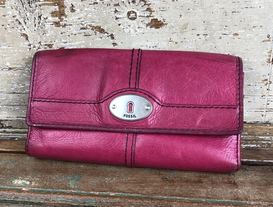 Fossil Long Live Vintage Pink Cowhide Leather Trifold Wallet Organizer Keyhole
