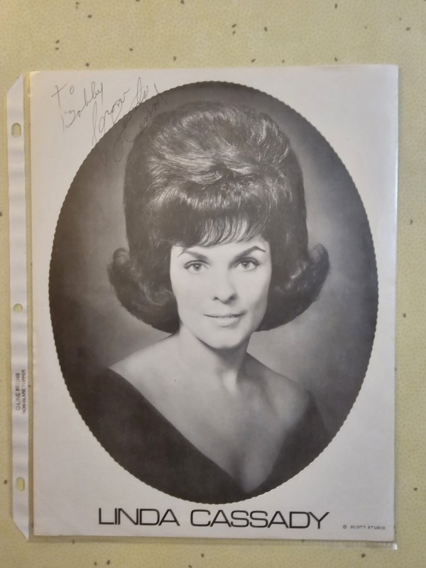 LINDA CASSADY - INSCRIBED PHOTOGRAPH SIGNED 8.5x11