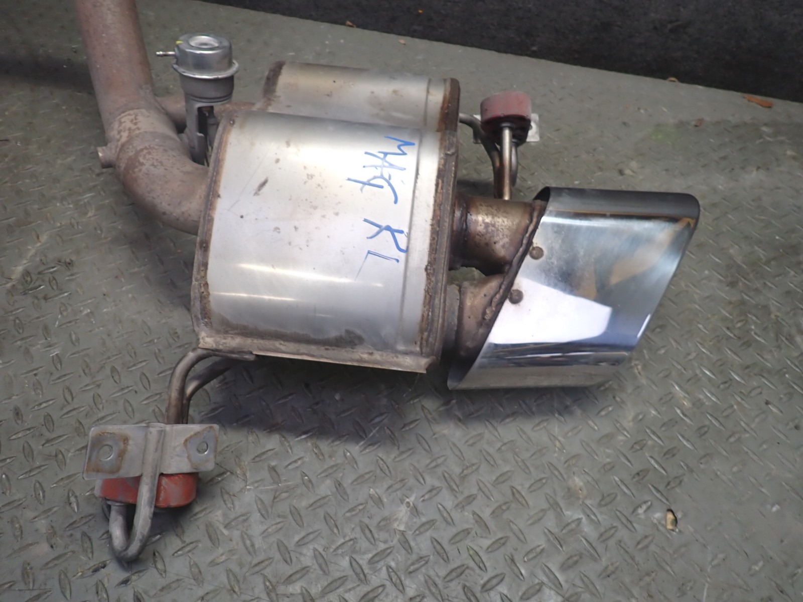2009-2019 MASERATI GRANTURISMO M145 4.7L REAR LEFT EXHAUST MUFFLER PIPE TIP