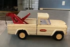 TONKA White & Red Metal Pickup TOW TRUCK Vintage 1960’s