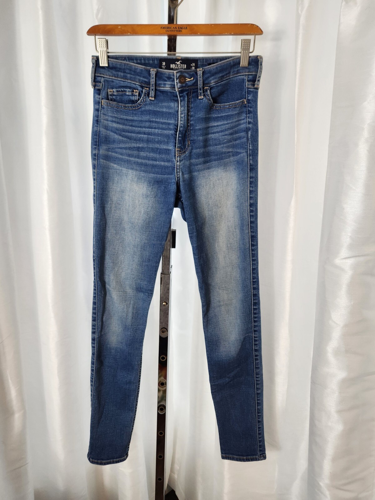 Hollister Skinny Jeans Juniors Medium Wash Size 3R Jegging Denim-image