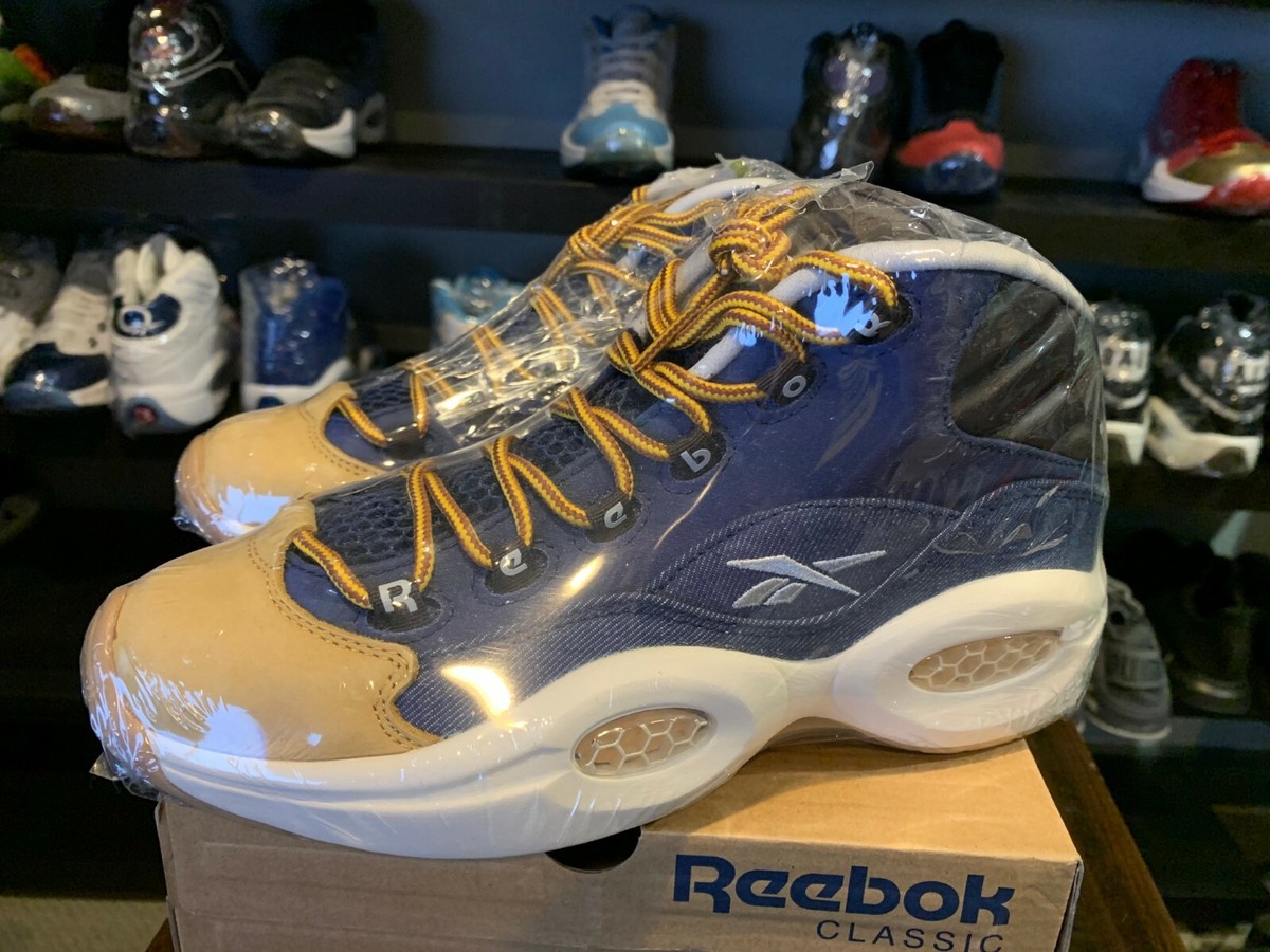 Reebok AR1957 Mens Allen Iverson Question Mid Dress Code Athletic Shoe Sz‎ 9 Reebok Iverson Question Mid Navy Grey Georgetown Men main image 3