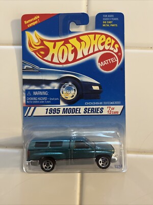 ホットウィール1995年NEW MODEL SERIES+バリエーション計30台 Amazon.co.jp: ホットウィール / 1995 ハイドロプレーン 1998 HW 30th