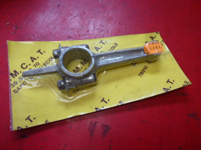 Bielle moteur Bernard w 110 en alliage forgé anti-jeu