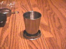 1 NEW OUTDOOR SPORTS COLLAPSIBLE TRAVEL CUP KEYCHAIN STAINLESS SHOT GLASS