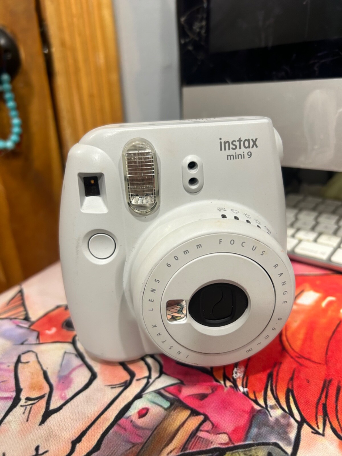 Fujifilm Instax Mini 9 Instant Camera in Smokey White – Fun Portable Polaroid