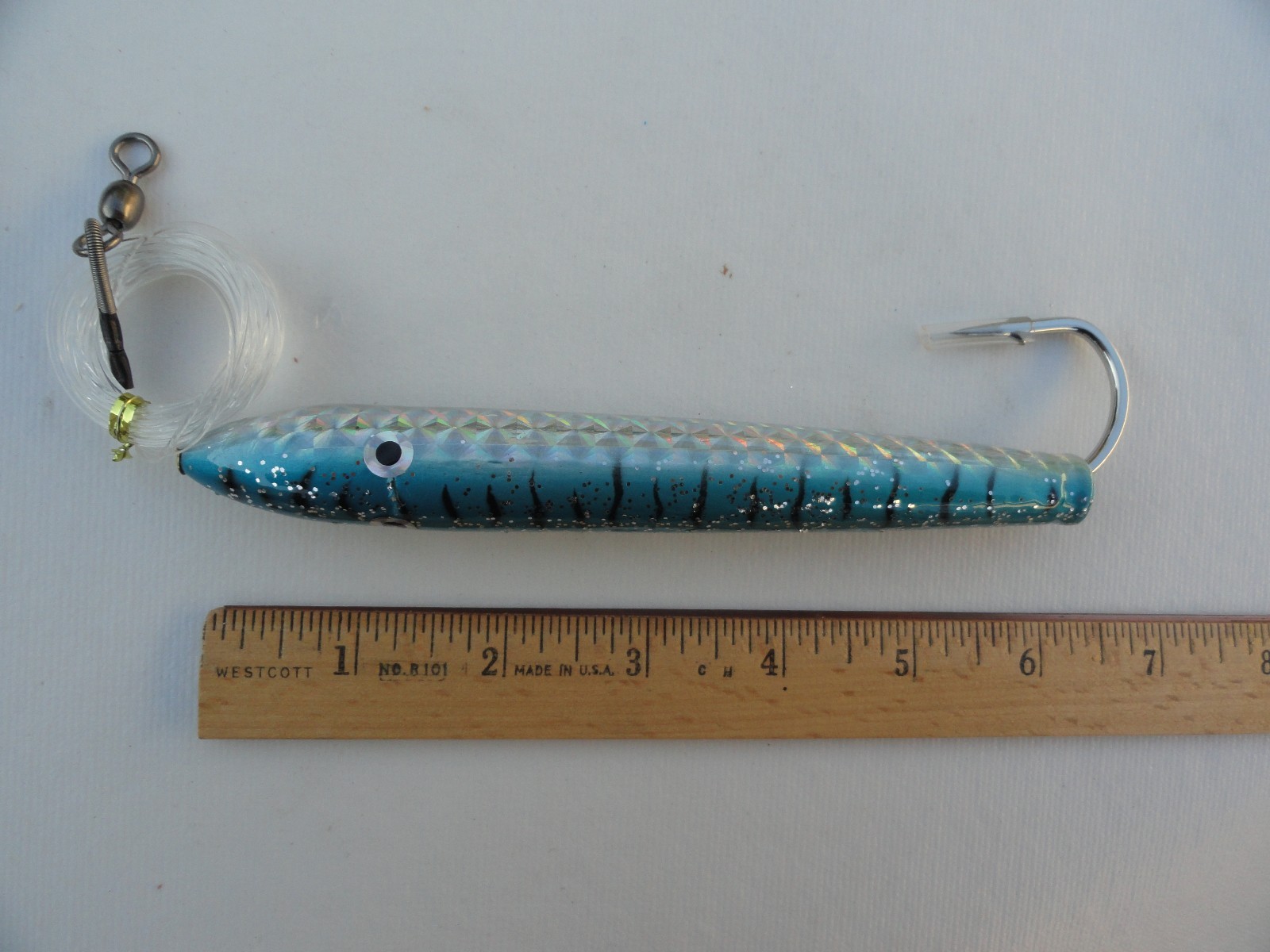 6" Cedar Plugs Rigged 3 Pieces Mylar Tuna Mahi Trolling Fish Lures 3 Colors - Image 5