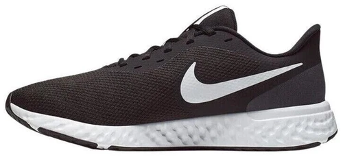 Nike Revolution 5 Extra Wide Black White