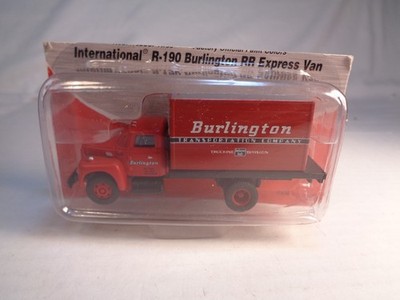 HO Scale 1:87 Classic Metal Works International R-190 Burlington RR Express Van