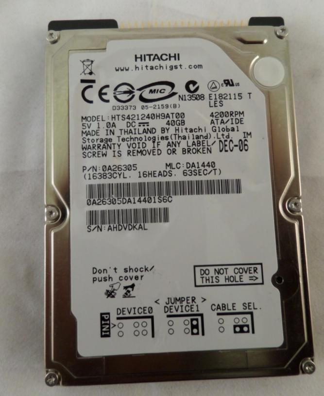 Hitachi 40GB IDE 4200rpm 2.5in HDD ( 0A26305 HTS421240H9AT00 ) REF