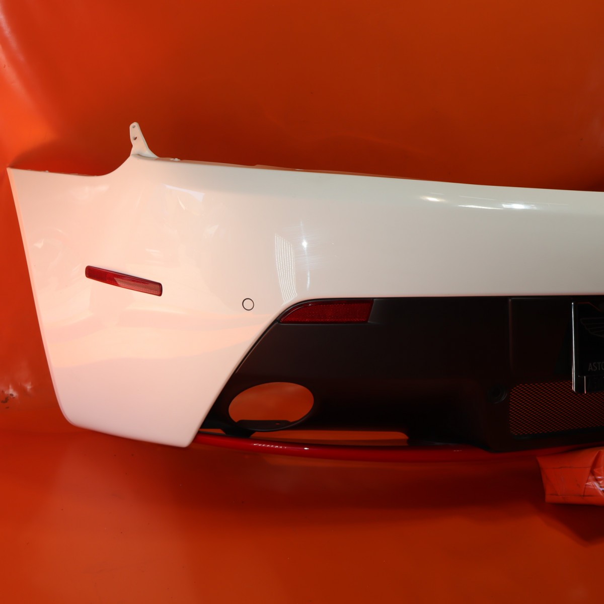 ASTON MARTIN VANTAGE V8 REAR BUMPER 2012 2013 2014 2015 2016 DD23-17K835-BG OEM
